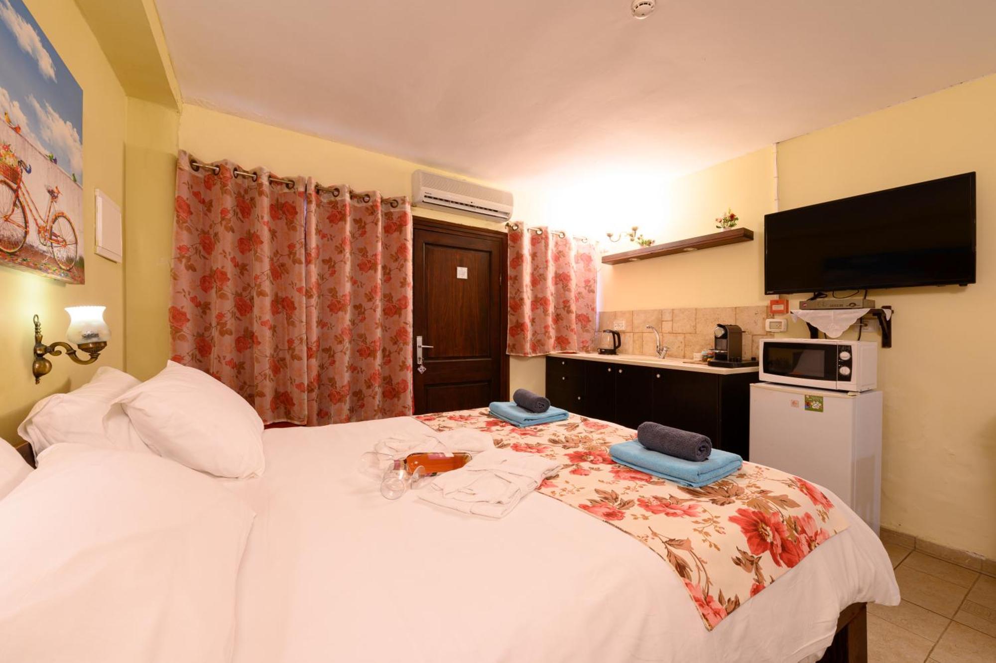My Place In The Colony Zikhron Ya'akov Room photo