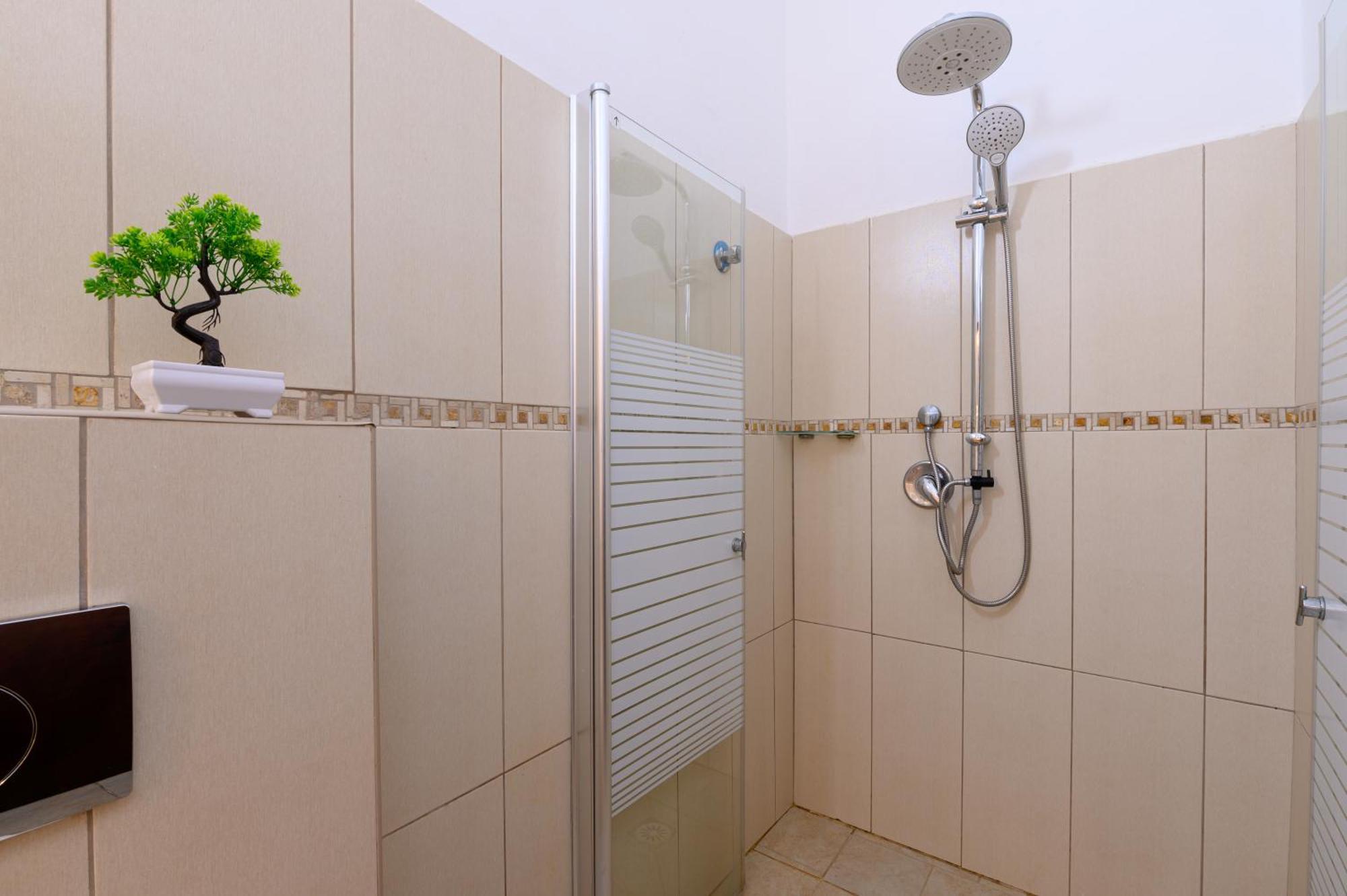 My Place In The Colony Zikhron Ya'akov Room photo