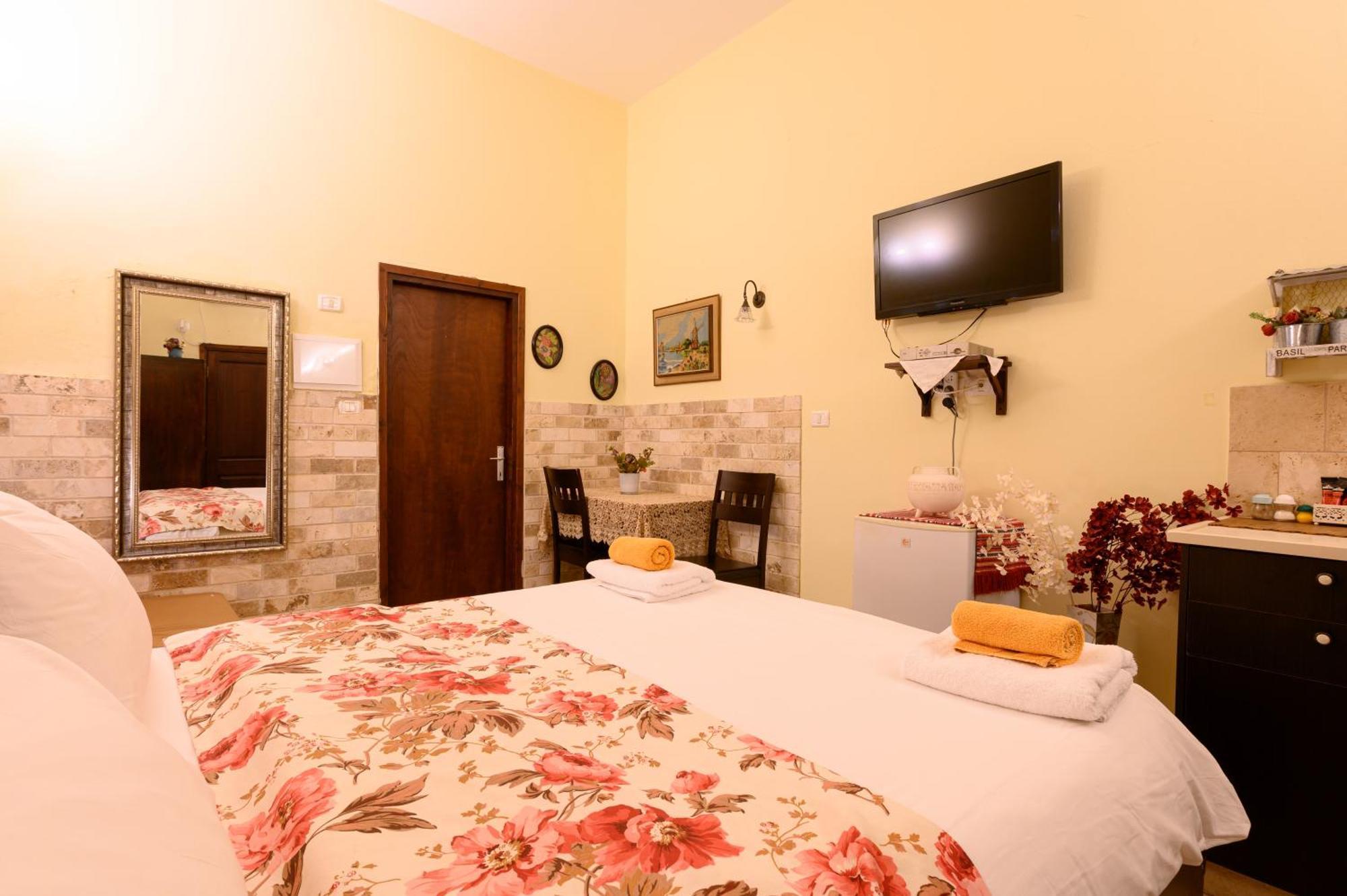 My Place In The Colony Zikhron Ya'akov Room photo